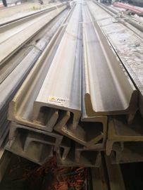 SUS201 Kanał U ze stali nierdzewnej 30 * 60 35 * 70 2,74 mm Grubość 3,23 mm Długość niestandardowa