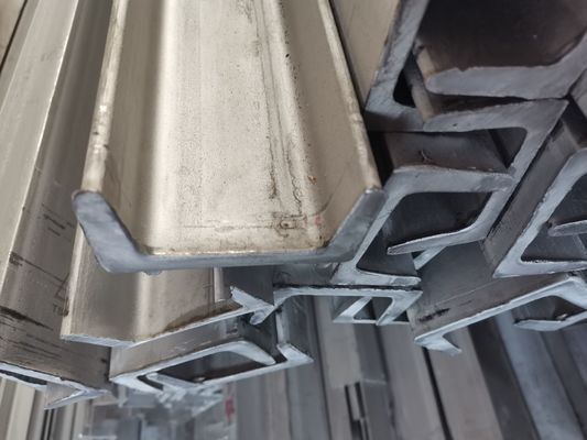 12m ASTM A312 316 316L Kanał ze stali nierdzewnej w kształcie litery U.