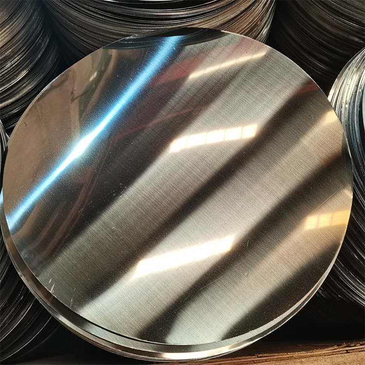 Dostosowane koło ze stali nierdzewnej Lustro Ba nr 4 2b ASTM304l 0,56 mm Koło ze stali nierdzewnej